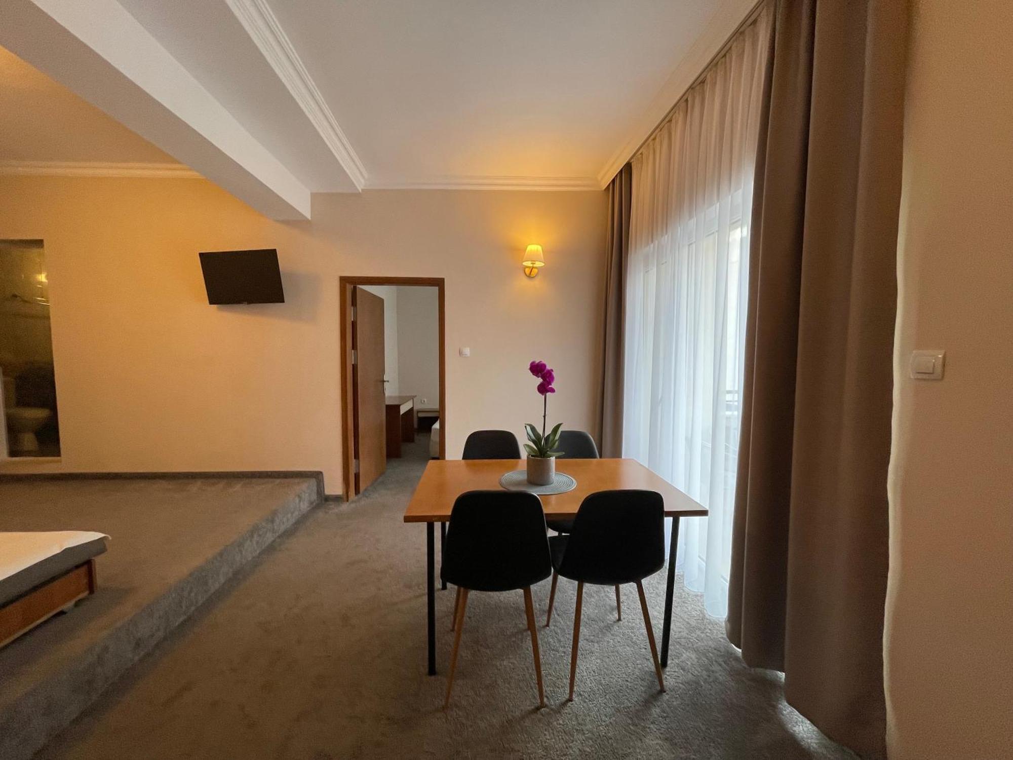 סוזופול Alatoni Beach Hotel מראה חיצוני תמונה